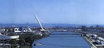 Santiago Calatrava, Ponte Alamillo sul fiume Guadalquivir.