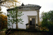 caset3.JPG (33453 bytes)