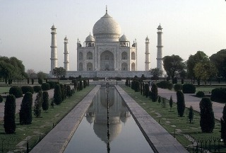 taj.jpg (21141 byte)