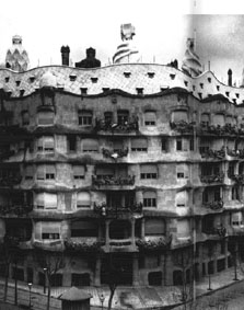 Gaudi.jpg (24120 bytes)